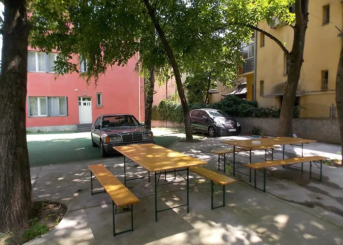 Miss Depolo krevet i doručak